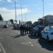 Cagliari, a piedi sull’asse mediano fra le auto che sfrecciano: salvato un anziano