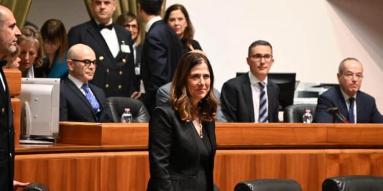 Centrodestra scatenato in consiglio regionale: “La presidente Todde ha commissariato l’aula con i suoi capricci”
