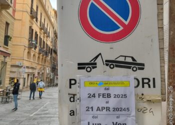 Cagliari, quanto dureranno i lavori in via Baylle? “Guardate il cartello, ci vorranno 18219 anni….”