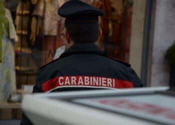 Aggredisce la madre con una bottiglia di vetro ferendola, arrestato a Gonnosfanadiga un ragazzo di 19 anni
