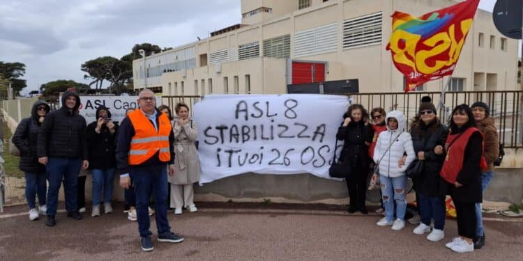 Cagliari, la protesta degli Oss ancora in bilico: “Siamo in 26, l’Asl deve stabilizzarci al più presto”