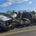 Terribile frontale tra autocarro e minivan: morti 3 operai, 5 feriti