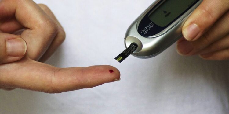 Insulina introvabile in farmacia, drammatico appello di un papà di Sinnai: “Senza il farmaco abbiamo le ore contate”