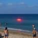Oggetto misterioso a “Mari Ermi”, i testimoni: “Aveva la forma di un frisbee e rasentava la superficie marina”