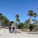 Piazza degli Arcipelaghi si rinnova, un nuovo spazio per pedoni e ciclisti al Poetto: inaugurazione attesa per fine mese
