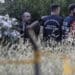 Neonata e donna trovate senza vita al parco: sono madre e figlia