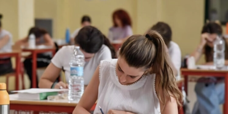 Maturità, la grande prova per più di 12 mila studenti sardi: le tracce di italiano con Borsellino e Pasolini