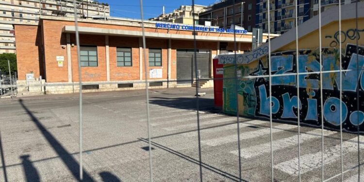 Cagliari, qualcosa si muove: primi lavori al mercato di San Benedetto in attesa dell’ok al progetto