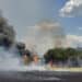 Paura a Cinecittà, esplodono due bombole  di Gpl dopo un incendio: salvata una donna