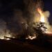 Incendio nella notte lungo la Bosa-Montresta: sul posto forestali, barracelli e vigili del fuoco