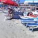 Spiagge sarde occupate da stabilimenti e parcheggi a prezzo d’oro, scatta la rivolta: “Rivogliamo il nostro mare”