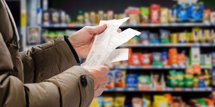 Cagliari, la spesa al supermercato è sempre più roba da ricchi: a settembre prezzi ancora in aumento