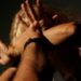 Cagliari, ragazze molestate sui bus: “Abbiamo paura con la gonna, si avvicinano e tentano di toccarci”