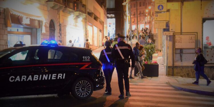 Cagliari, raid con furto in un ristorante in via Napoli: fermato un algerino in piazza matteotti