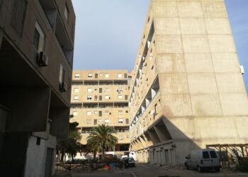 Ascensori ko in via Magellano, a Sant’Elia e negli stabili Area: famiglie intrappolate a Cagliari