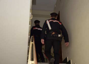 Aggredisce la madre, il fratello e i carabinieri: 26enne in arresto a Gonnosfanadiga