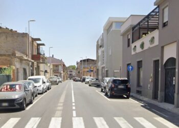 Cagliari, allarme a Pirri: ragazza aggredita da un uomo armato di coltello: aveva solo una canottiera scura