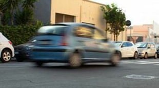 Ussana, corse sfrenate in pieno centro abitato: un bimbo ha rischiato di essere travolto