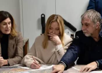 Frana a Niscemi, la premier Meloni vola in Sicilia: “Non si ripeterà, stanziati i primi 100 milioni”
