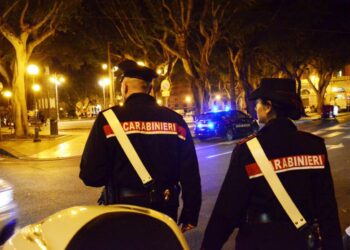 Cagliari, situazione fuori controllo a Stampace: “Chiuse in un negozio per paura di un ragazzo che ci minacciava”