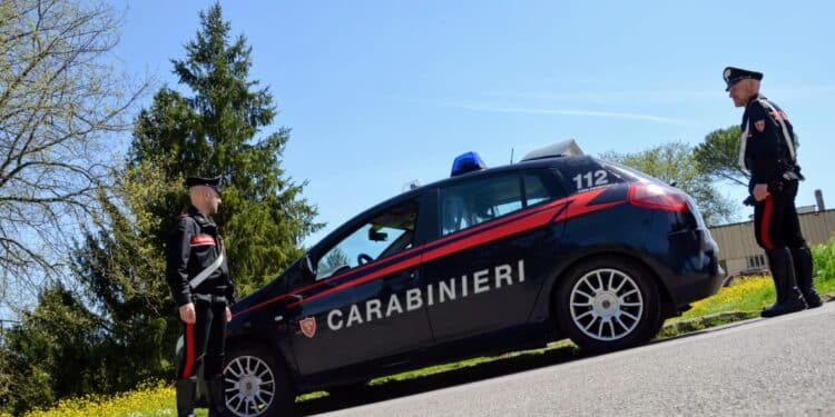 Villasimius: perseguita, minaccia e rapina la ex, 38enne ai domiciliari