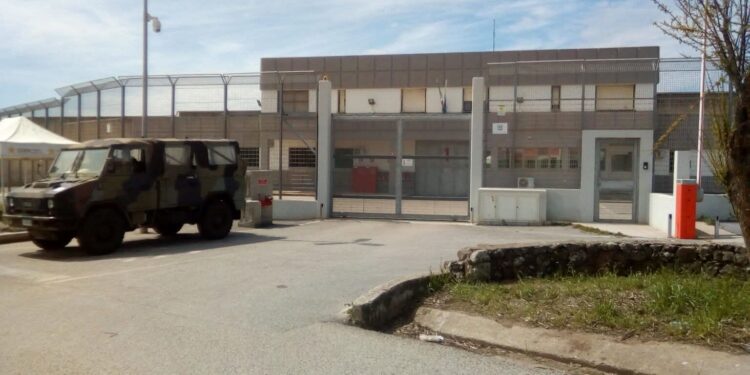 Visita istituzionale al centro accoglienza di Macomer: “Carenza cronica di personale”