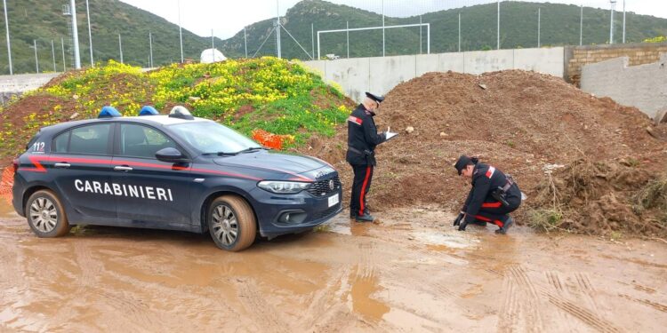 Gonnesa, denunciato per abbandono di rifiuti nei pressi del campo sportivo
