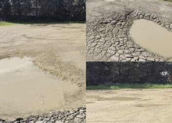 Sanluri, i parcheggi dell’istituto superiore Vignarelli tra buche e pozzanghere: “Pullman dell’Arst impossibilitati ad entrare”