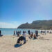 Cagliari, esplode la primavera con migliaia di persone al Poetto: nei chioschi afflusso record, finisce il cibo