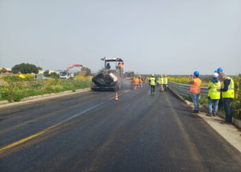 Sardegna, sulla 131 per la prima volta arriva l’asfalto green: meno cave e scarti ma stessa sicurezza