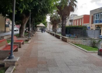 Monserrato, minorenne picchiato al volto all’uscita di scuola: trasportato in ospedale d’urgenza