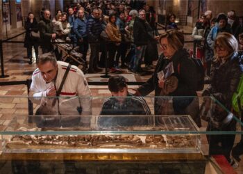 Assisi, proseguirà fino al 22 marzo l’ostensione delle spoglie di San Francesco
