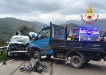 Ballao, grave scontro sulla Sp 22: un ferito elitrasportato in codice rosso