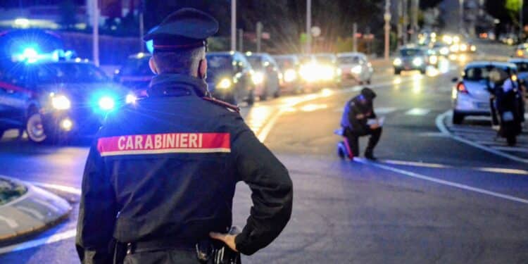 Quartucciu, chiama i carabinieri per segnalare un tamponamento e li aggredisce: arrestato, era ubriaco