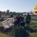 Auto finisce fuori strada e si ribalta ad Assemini, una donna in ospedale