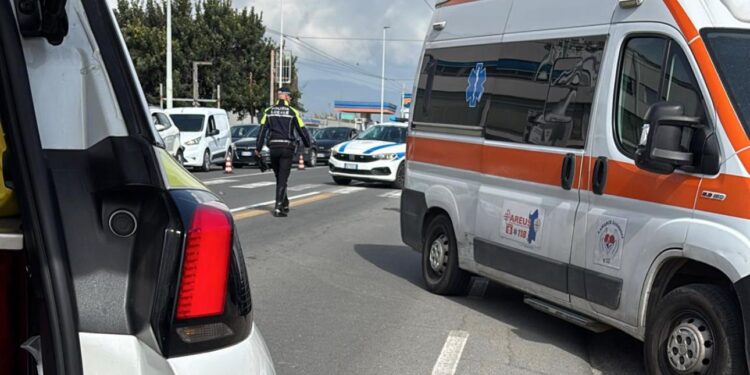 Cagliari, ansia e preghiere per la sedicenne investita in viale Marconi: operata d’urgenza, è in pericolo di vita al Brotzu