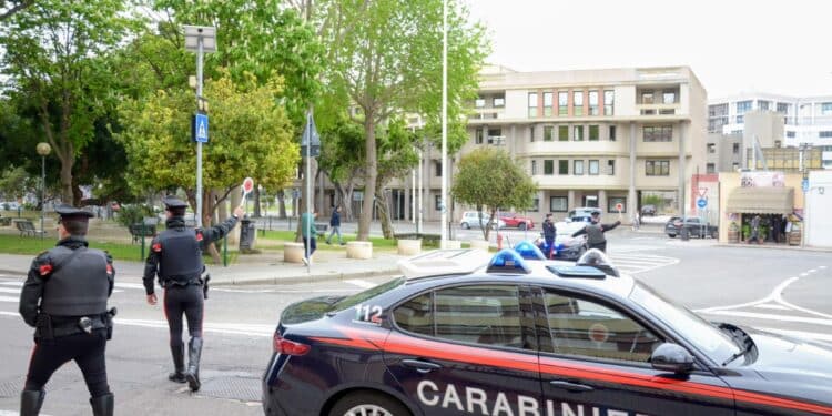 Carbonia, alla guida completamente ubriaco: arrestato 29enne per resistenza