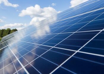 Pannelli fotovoltaici con procedure autorizzative molto semplificate in accellerata ma il PEARS è fermo a 10 anni fa