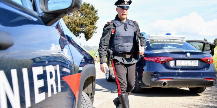 Cagliari, controlli a tappeto dei carabinieri per Pasqua: denunce per droga, armi e guida sotto effetto di alcol