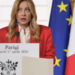 Meloni a Parigi per il vertice dei Volenterosi: “Navi italiane a Hormuz con l’autorizzazione del Parlamento”