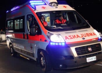 “Basta, è ora di cambiare”: il 118 in Sardegna al collasso, associazioni lanciano l’allarme