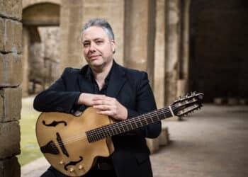 Francesco Buzzurro Live al Bflat