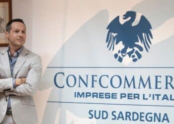 Caro carburanti e contratti “pirata”,  l’allarme degli agenti di commercio nel sud Sardegna: “Costi impossibili per il nostro lavoro”