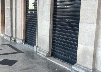 Cagliari, la crisi del commercio colpisce anche via Roma: fioccano i locali sfitti e aumenta la delinquenza