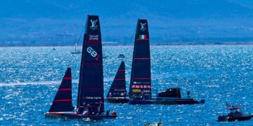 America’s Cup, Luna Rossa vola a Cagliari: i giovani sorprendono tutti nella prima giornata di regate