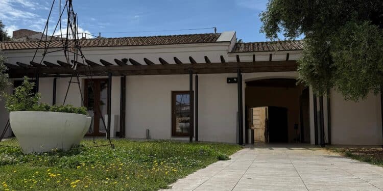 Cagliari, riapre il Ghetto degli ebrei dopo i lavori da un milione: “Memoria storica e modernità”