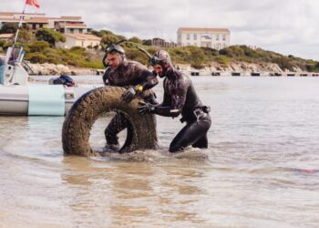 Quartu, a Sant’Andrea si va a pesca di rifiuti: appuntamento sabato prossimo per ripulire i fondali