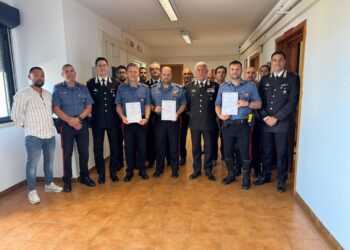Il Generale Luigi Grasso premia i carabinieri che hanno salvato vite umane a Cagliari e Quartu Sant’Elena