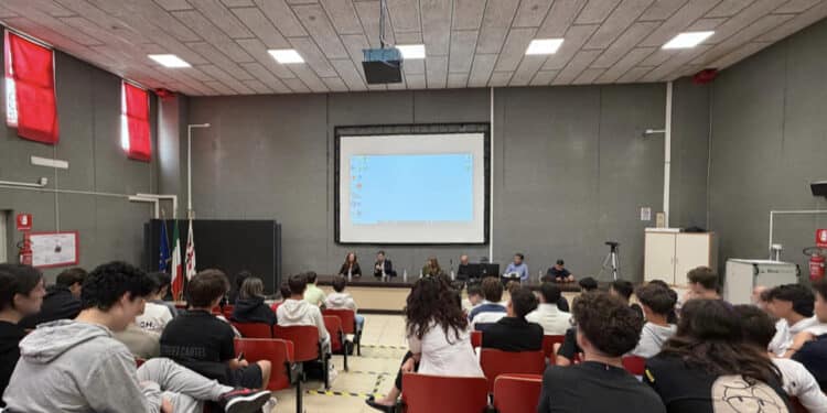 Il sindaco Zedda al “Giua” a Cagliari, studenti in prima linea: “Trasporti e scuole, servono risposte”