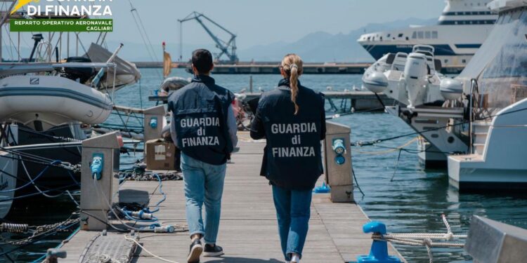 Cagliari: 100 yacht fantasma in porto, maxi truffa al fisco da 48 milioni di euro